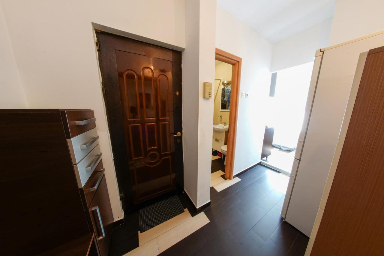 Sun Plaza Oasis With Self Check In And Fast Wifi Apartman Bukarest Kültér fotó
